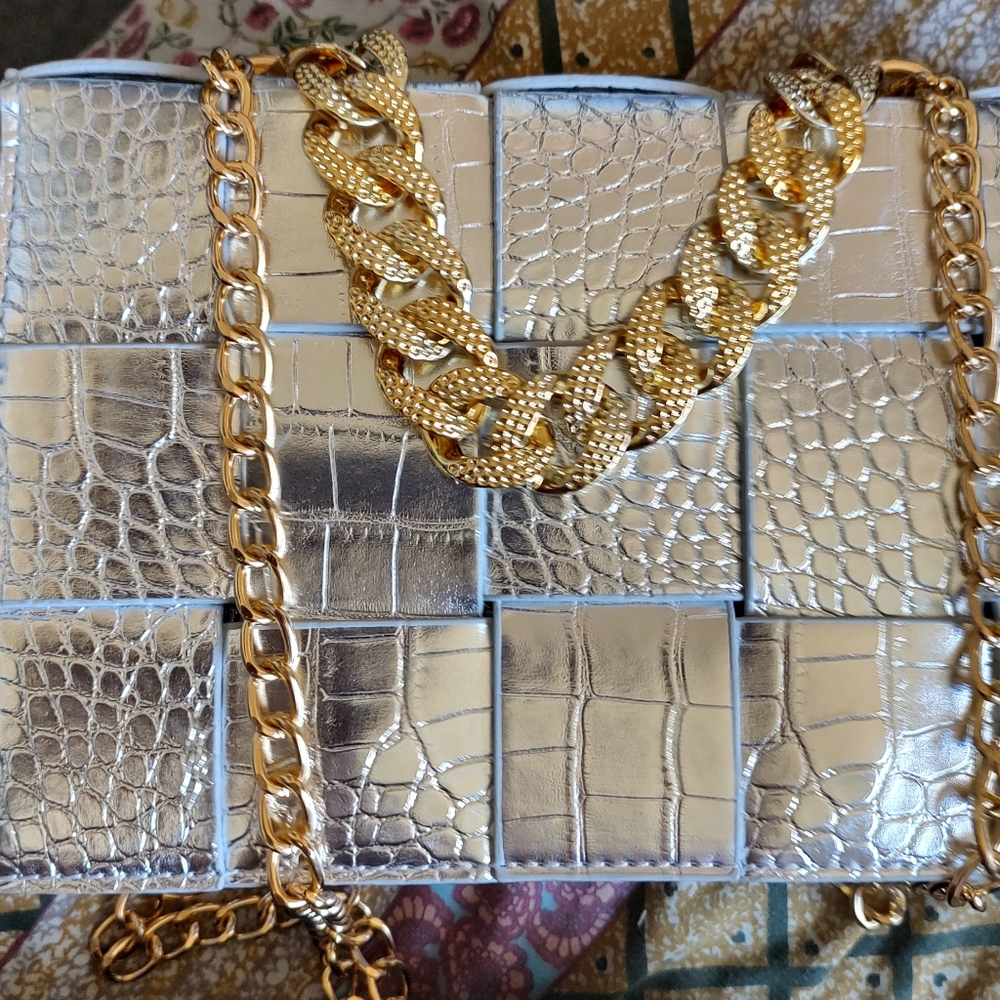 Shoulder bag